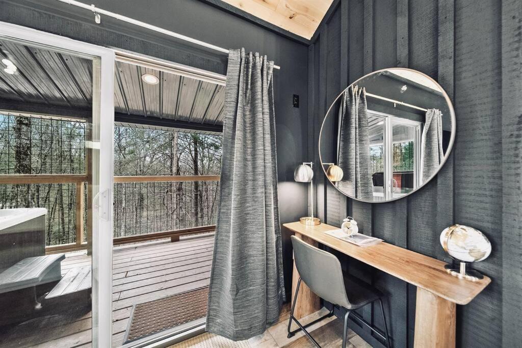Honeymoon Couples Cabin Secluded, Hot Tub, Views Sevierville Esterno foto