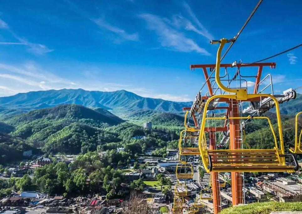 Honeymoon Couples Cabin Secluded, Hot Tub, Views Sevierville Esterno foto